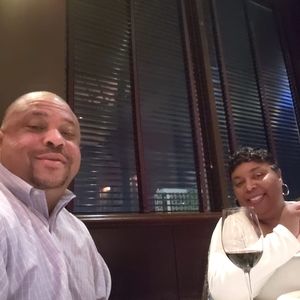 Meet your Posher, Sidney